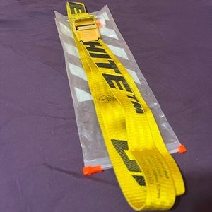 2.0 INDUSTRIAL BELT YELLOW BLACK OFF WHITE.